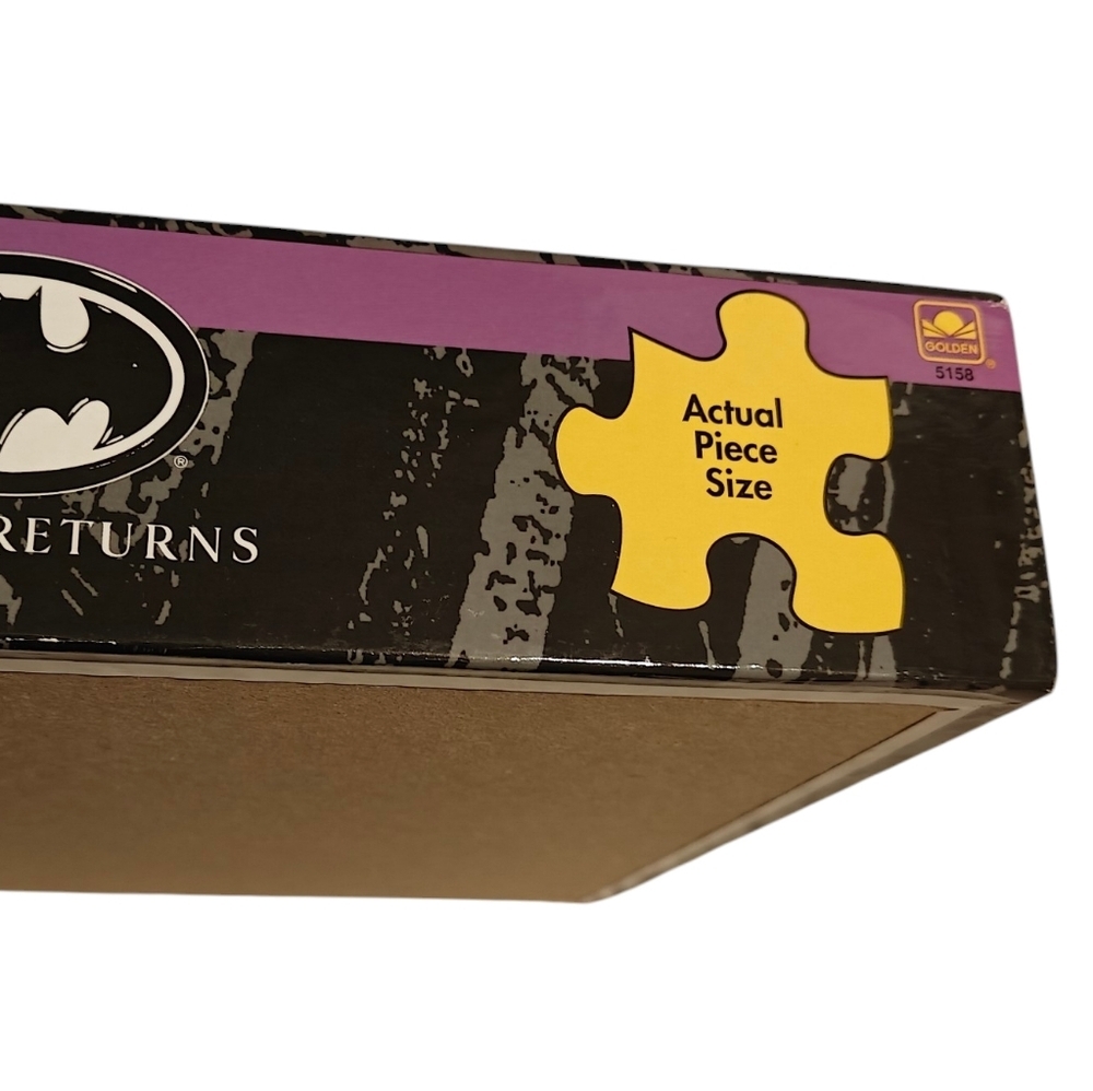 VINTAGE NWOT 1992 Batman Returns Series 300 Piece Jigsaw Poster Puzzle Golden - Picture 7 of 12